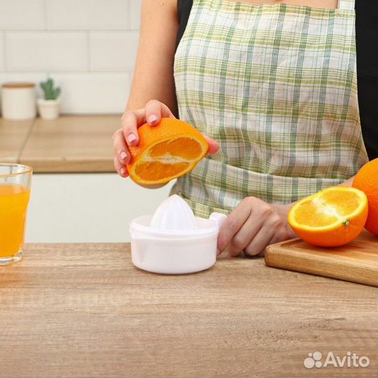 Соковыжималка Доляна, 11,58,59 см, цвет белый