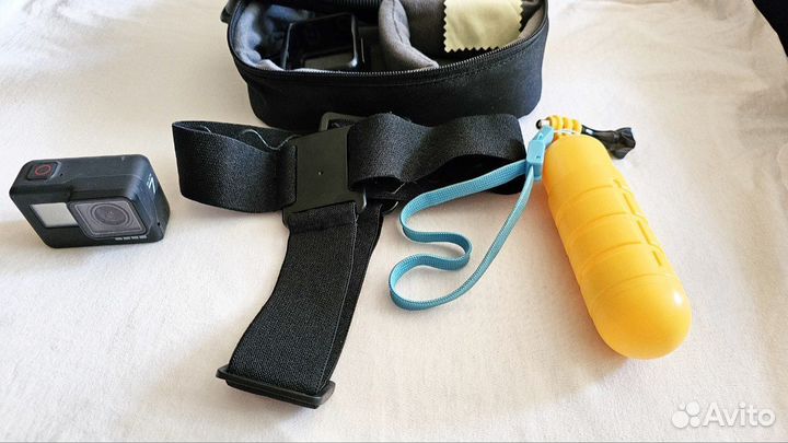 Go Pro Hero 7 black + аккумулятор + 2 карты памяти