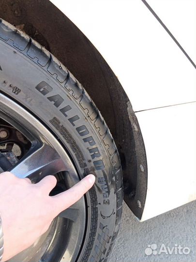 Jinyu Gallopro Multiseason 235/45 R19 99W