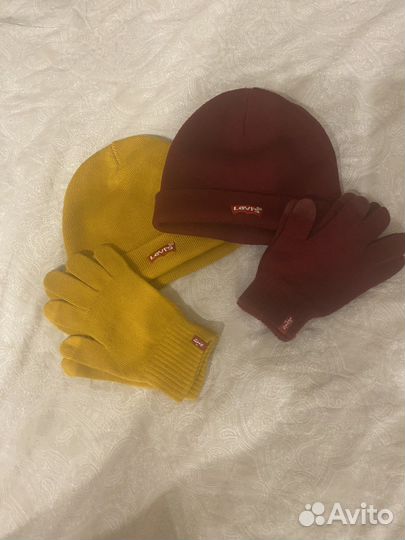 Шапки и перчатки Levi’s