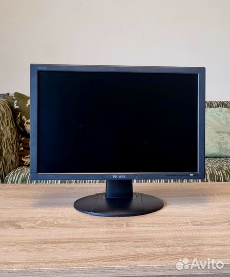 Монитор philips