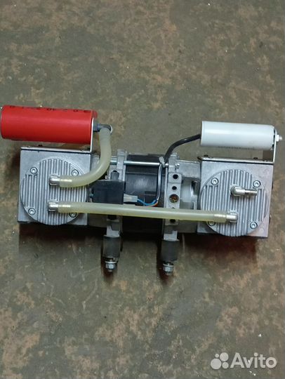 Вакуумный насос медицинский