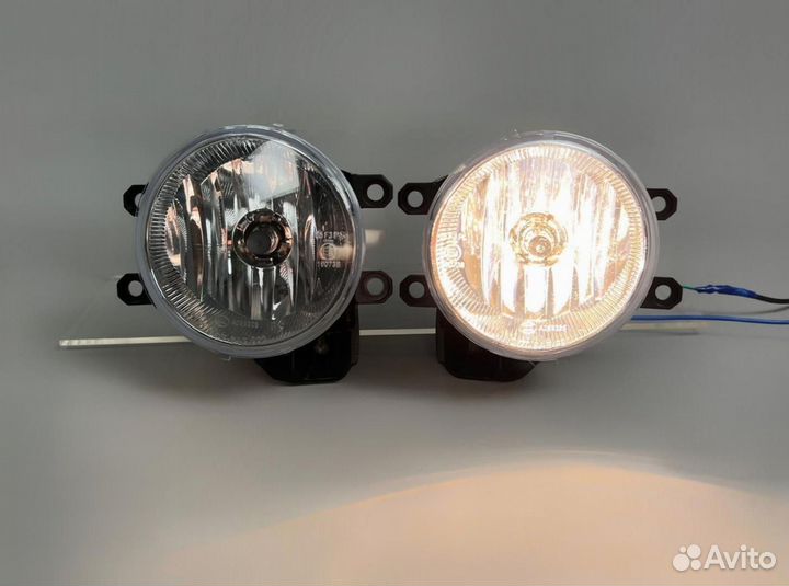 Туманки Toyota Noah 80 с 2018 dlaa TY1730 N2372