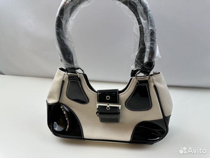 Сумка на плечо багет