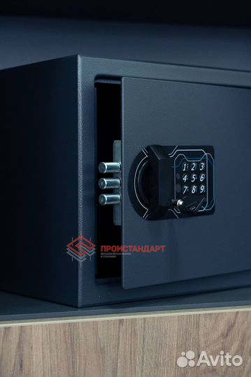 Сейф для дома