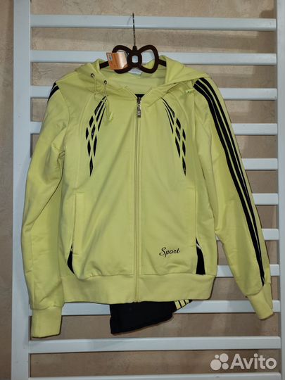 Спортивный костюм женский размер 42-44