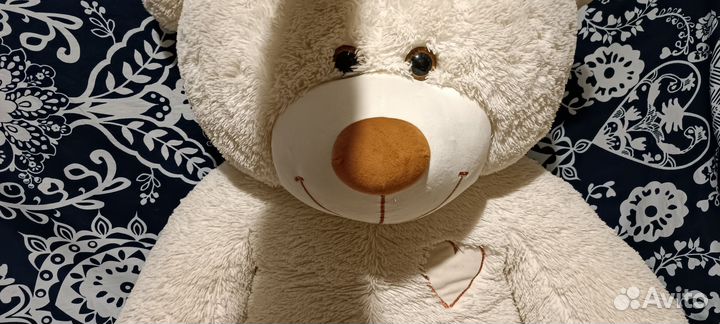 Медведи плюшевые.3 штуки