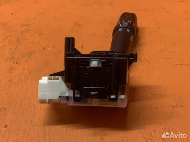 Переключатель указателей поворотников Toyota