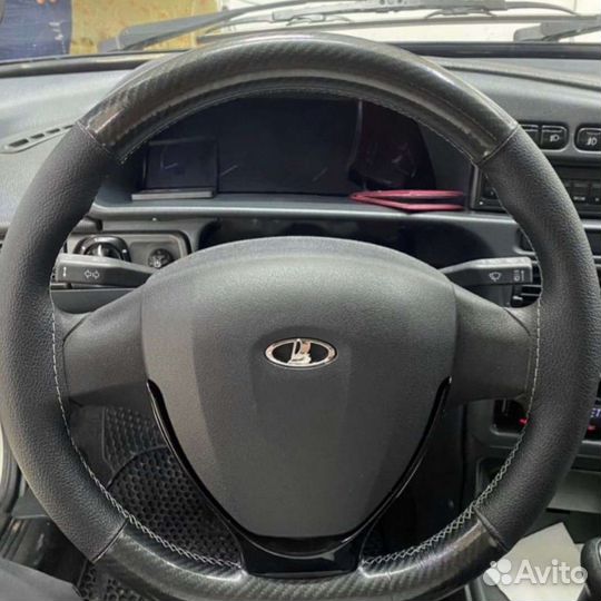 Оплетка на руль со шнуровкой стиль Mercedes