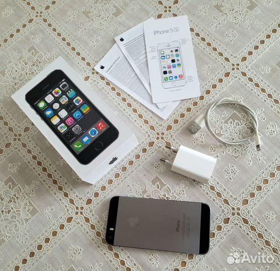 Cмартфон Apple iPhone 5S 16GB LTE (A1457)