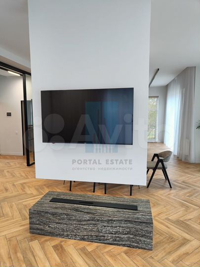 Коттедж 230 м² на участке 6 сот.