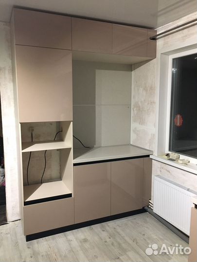 Угловая кухня на заказ. Производство