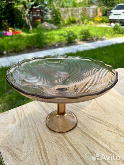 Ваза для фруктов на ножке цветное стекло СССР