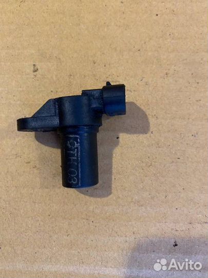 Датчик положения распредвала LADA Kalina