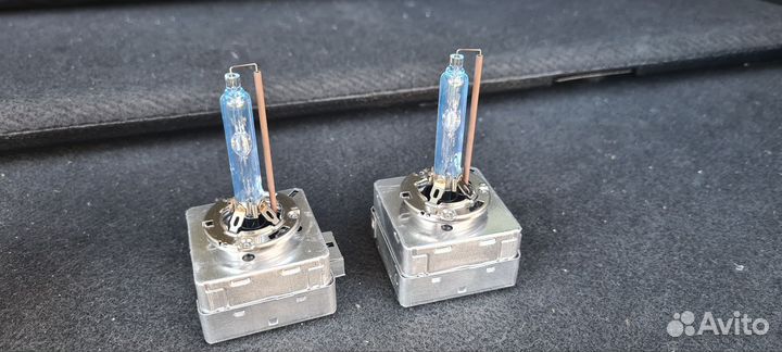 Ксеноновые лампы Phillips d3s