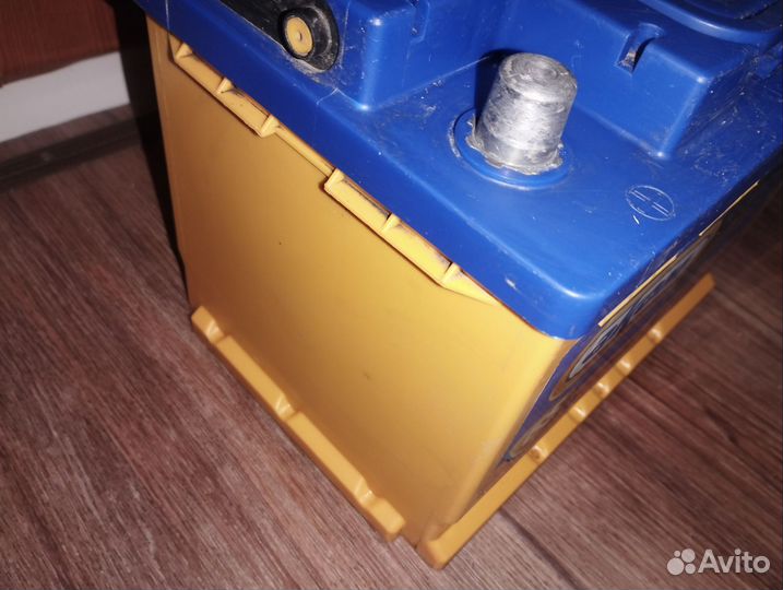 Аккумулятор akom 65А*ч