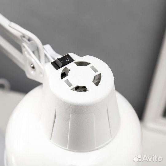 Светильник настольный с основанием 'Бета +' (Е27