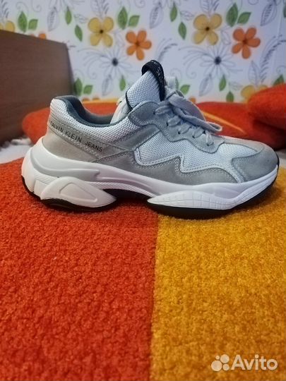 Кроссовки женские 39 размер