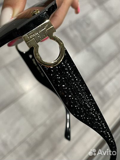 Salvatore ferragamo очки