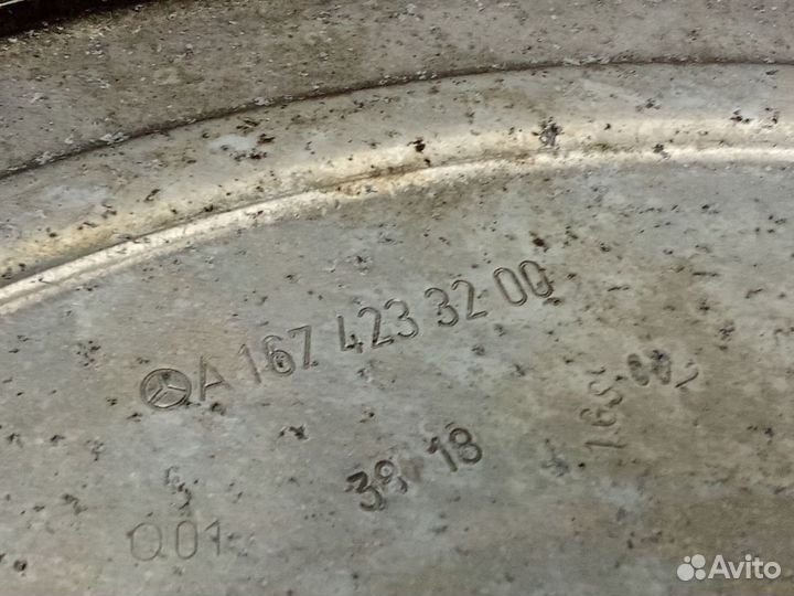 Щиток тормозного диска задний правый Mercedes-Benz