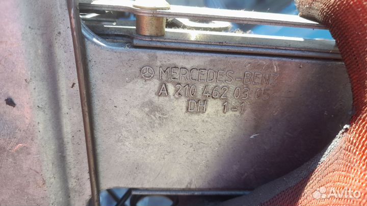 Мерседес E-Класс Рулевая колонка