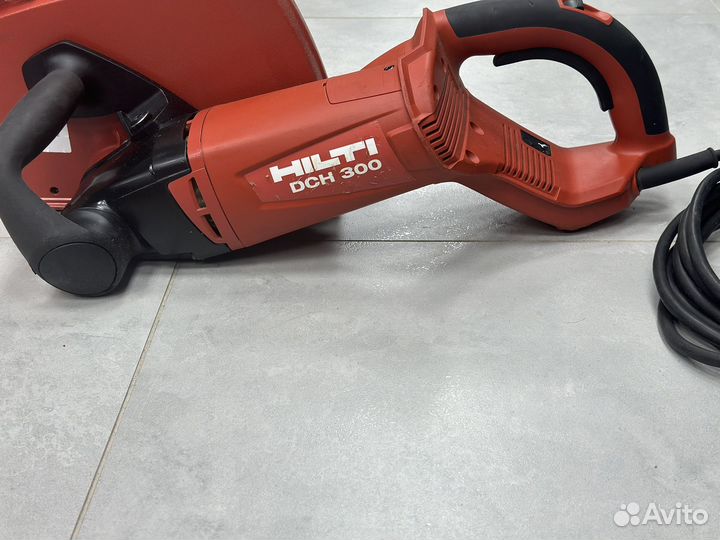 Отрезная машина Hilti DCH 300