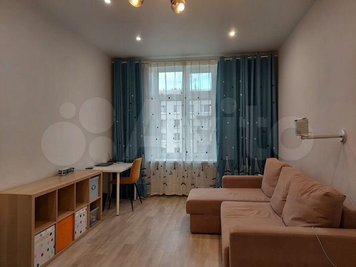 2-к. квартира, 72 м², 3/5 эт.