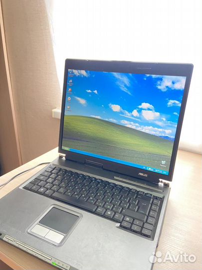Ноутбук asus