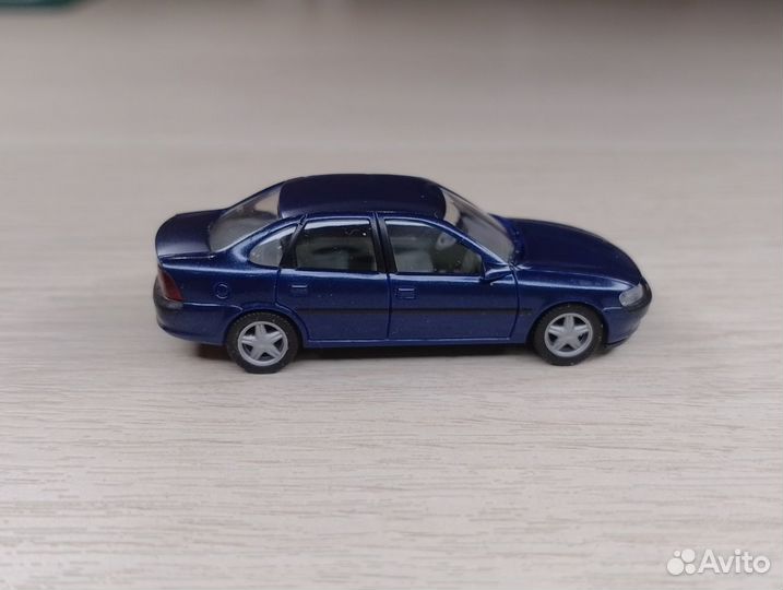 A26.4) Opel Vectra B (1995-2002) темно-синий