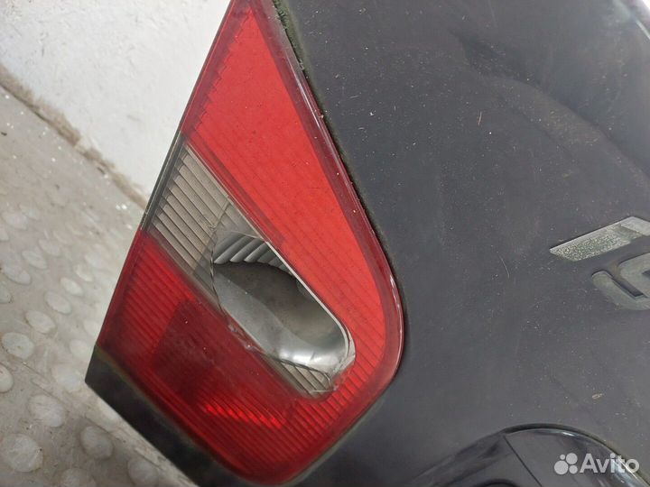 Крышка багажника Mitsubishi Carisma