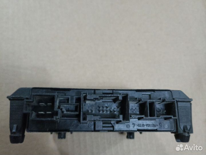Mercedes W203 блок комфорта задний правой двери