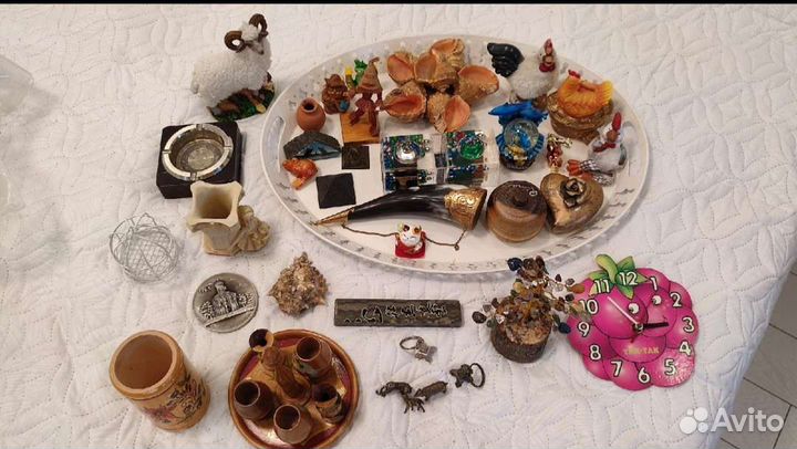 Набор статуэток, сувениров