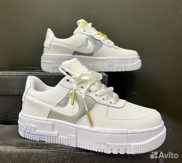 Nike AF1 Pixel