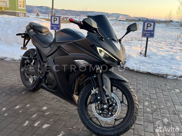 Электромотоцикл Yamaha R3 5000Вт 100Ам/ч