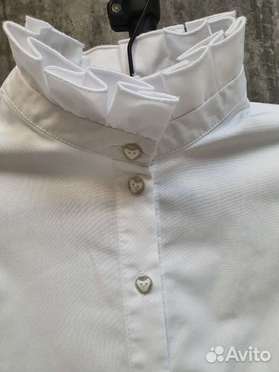 Продам шикарную блузку Италия, 152