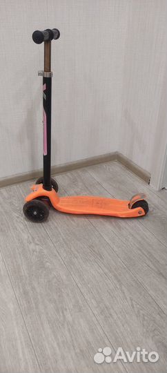 Продается детский трёхколёсный самокат