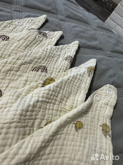 Муслиновые слюнявчики детские новые 5 шт набор