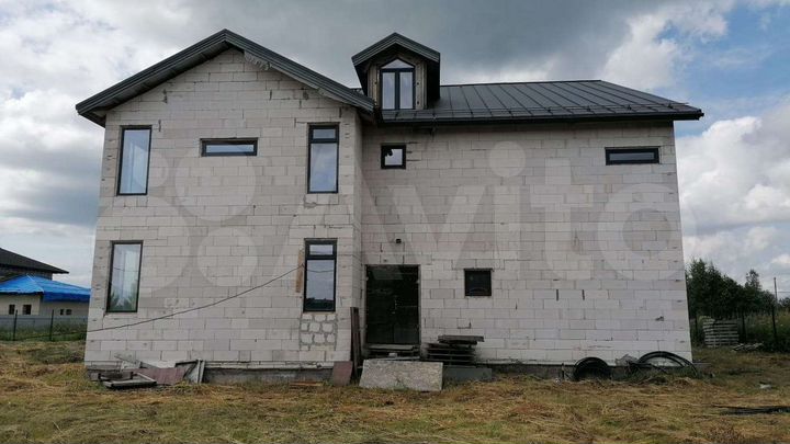 Дом 400 м² на участке 21 сот.