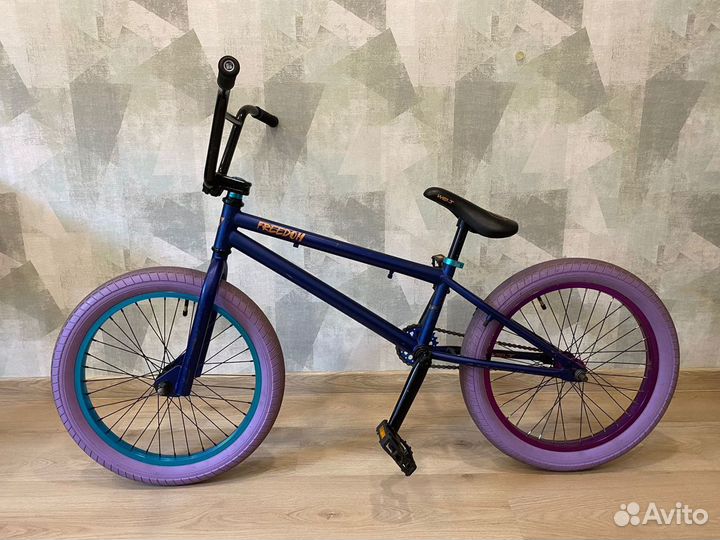 Трюковой велосипед BMX