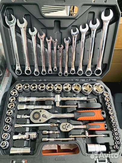 Набор инструмента головки ключи Сата 61 предмет