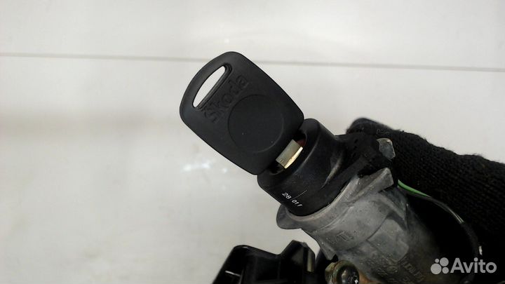 Колонка рулевая Skoda Fabia, 2001