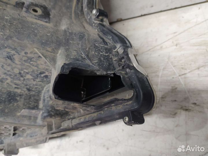 Фара левая Toyota Land Cruiser Prado 150 LED