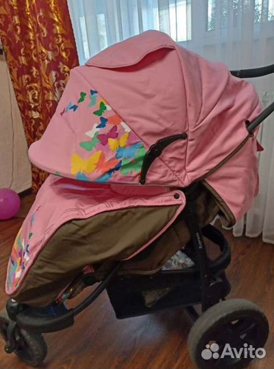 Прогулочная коляска