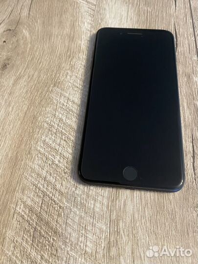 iPhone 8 Plus, 256 ГБ