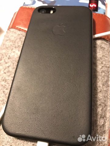 Чехол Apple leather case iPhone 5 / 5s /SE black купить в Москве |  Электроника | Авито