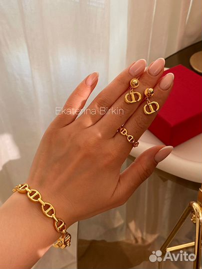 Серьги dior браслет кольцо hermes цвет золото