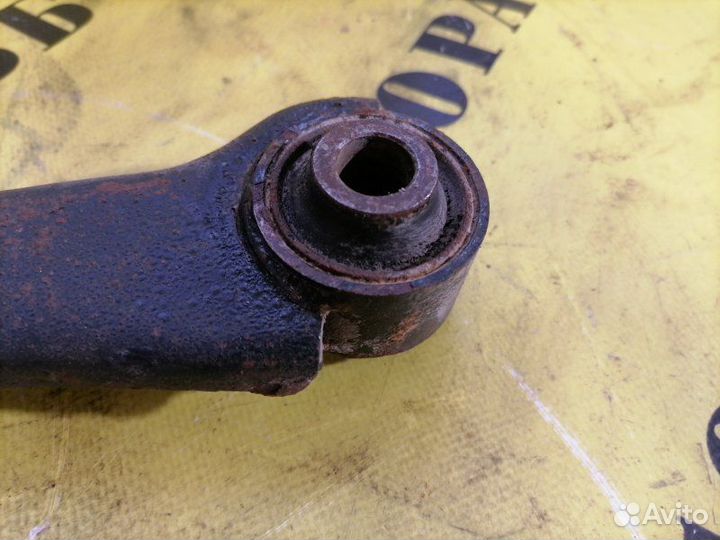 Рычаг задний верхний правый Kia Sportage 3