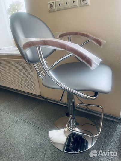 Парикмахерское кресло гидравлика Италия