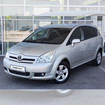 Toyota Corolla Verso 1.8 AMT, 2006, 323 000 км, с пробегом, цена 749 000 руб.