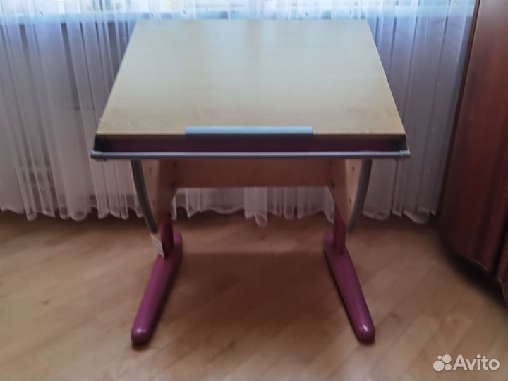 Детский стол/парта со стулом